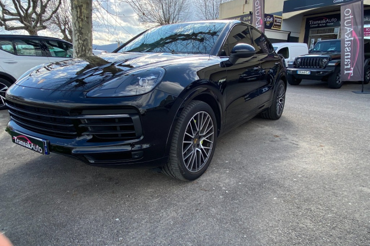 PORSCHE CAYENNE COUPE